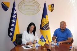 Potpisan Ugovor o izvođenju radova na modernizaciji regionalne ceste R-448 Potkozara-Goražde-Hrenovica