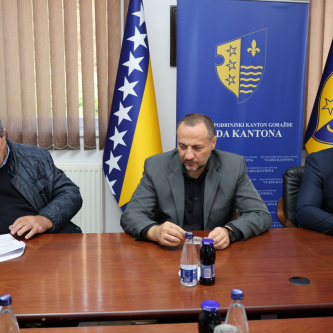 Potpisan ugovor o izvođenju radova na redovnom zimskom održavanju regionalnih cesta iz nadležnosti BPK Goražde