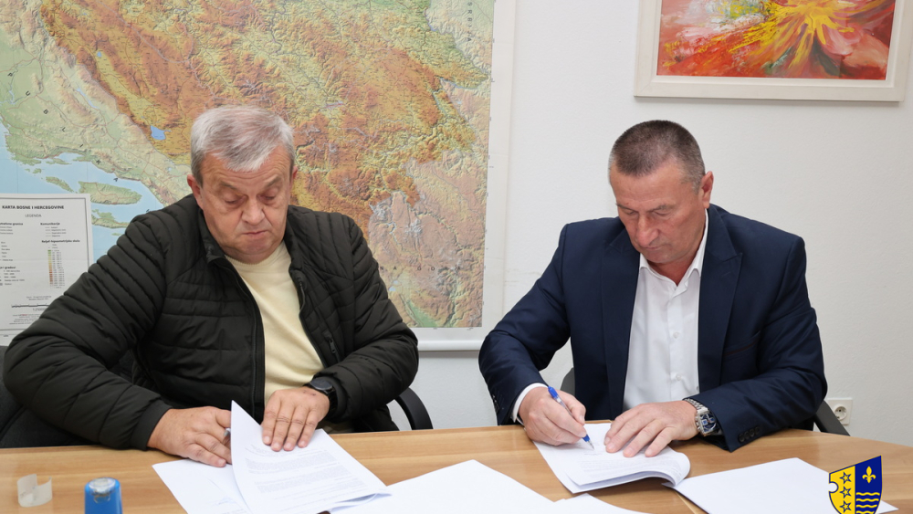 Potpisan ugovor za sanaciju klizišta na regionalnom putu R448 u Podmihovićima